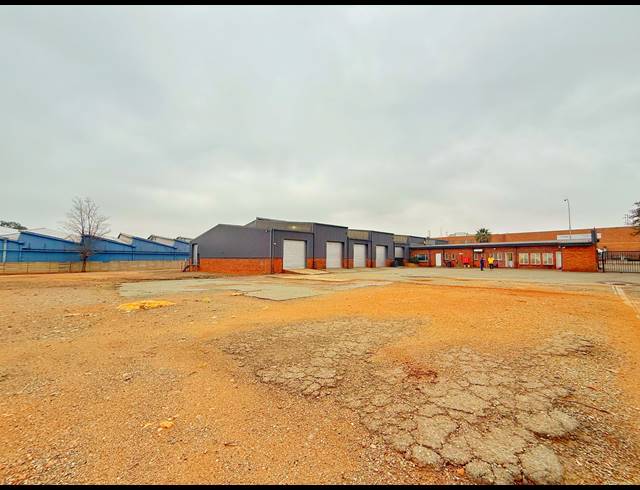 2,200M² WAREHOUSE TO LET IN WADEVILLE